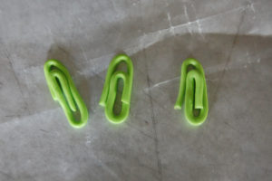 Green paperclip cupcakes