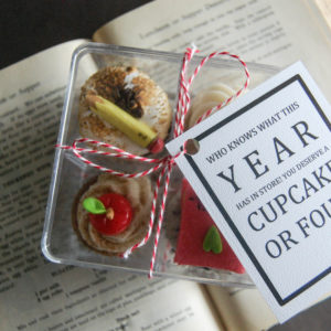 book back to school cupcakes